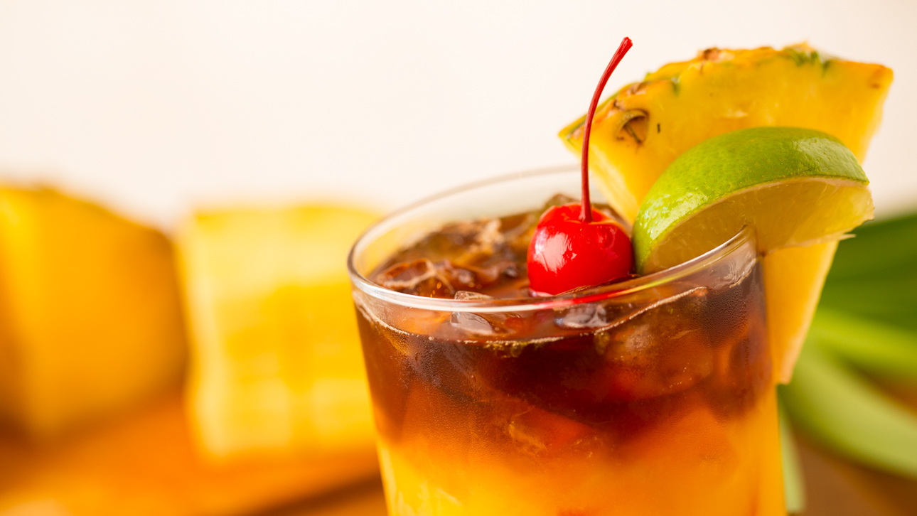 クリスタルSatanアクアブルーカクテル Hawaii Inspired Cocktails